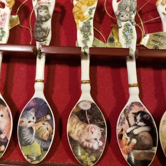 Set of Bradford Exchange Cat Collector Plates & Sp - Picture 8 of 8